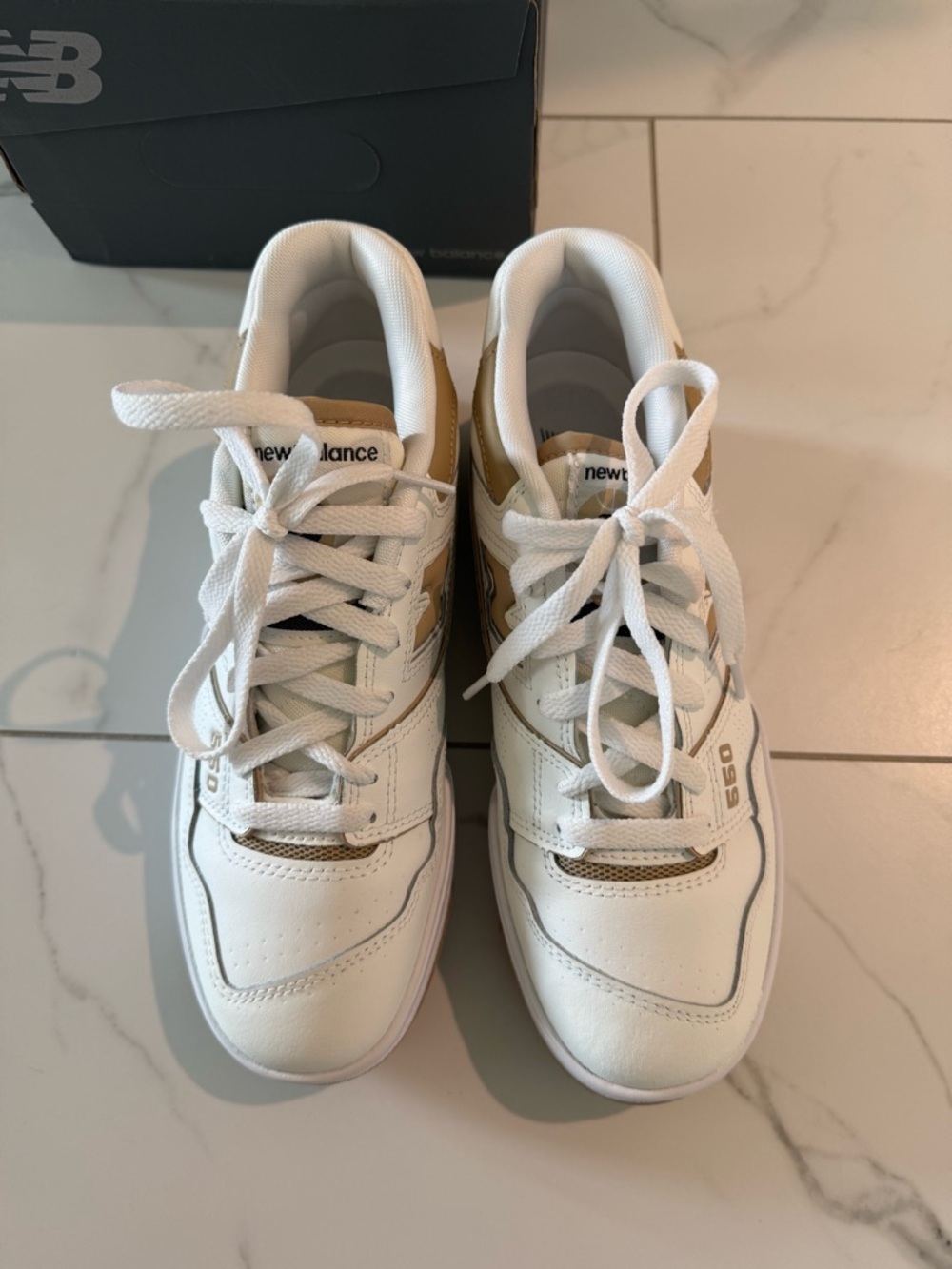 New Balance 550 Womens Sneakers View 4